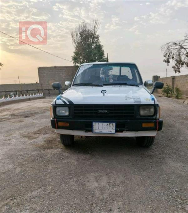 تۆیۆتا هایلۆکس 1985  بۆ فرۆشتن لە عێراق - دیالە